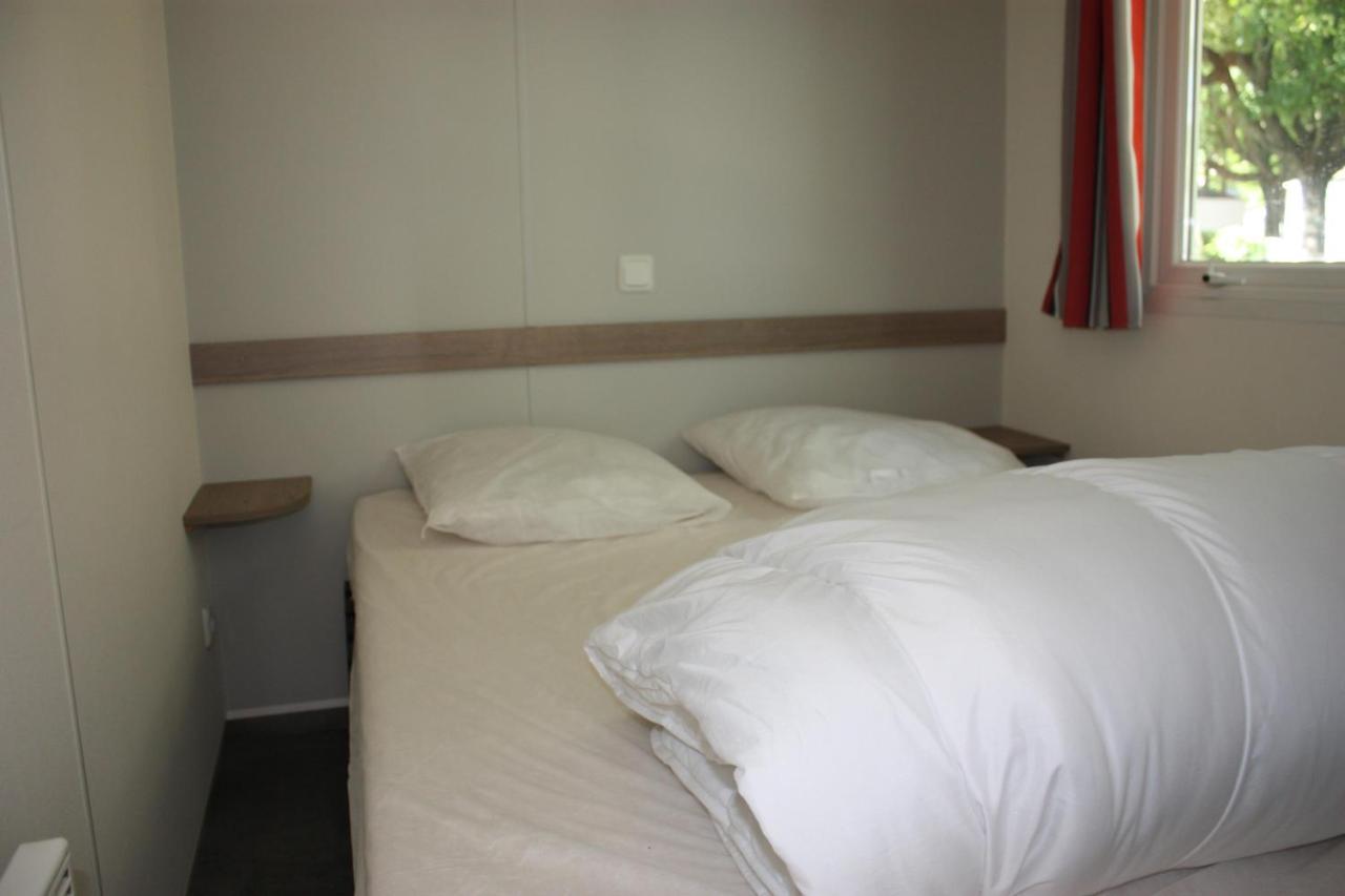 Camping Avec Piscine Et Riviere A Tournon Sur Rhone Ardeche Exterior foto