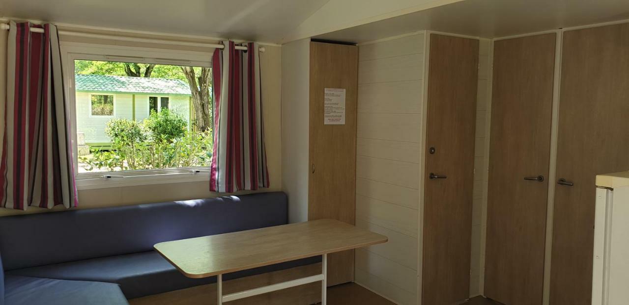 Camping Avec Piscine Et Riviere A Tournon Sur Rhone Ardeche Exterior foto
